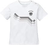 EZYshirt® WM & EM Deutschland Baby T-Shirt mit Wunschname & Wunschnummer | Bio Baumw